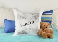 CreaDesign Dekokissen Kinder 40 X 40 Cm Blumen Grau Mit Name Personalisiert -Spielzeugladen 30449840 04