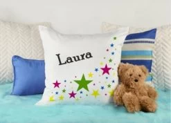 CreaDesign Dekokissen Kinder 40 X 40 Cm Sterne Mit Name Personalisiert -Spielzeugladen 30543970 04