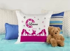 CreaDesign Dekokissen Kinder 40 X 40 Cm Cowboy Pferde Pink Mit Name Personalisiert -Spielzeugladen 30544042 04