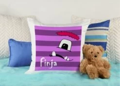 CreaDesign Dekokissen Kinder 40 X 40 Cm Monster Lila Mit Name Personalisiert 11 CreaDesign Dekokissen Kinder 40 X 40 Cm Monster Lila Mit Name Personalisiert -Spielzeugladen 30544848 04