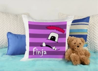 CreaDesign Dekokissen Kinder 40 X 40 Cm Monster Lila Mit Name Personalisiert 6 CreaDesign Dekokissen Kinder 40 X 40 Cm Monster Lila Mit Name Personalisiert – Bild 4