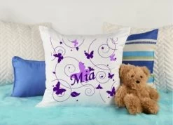CreaDesign Dekokissen Kinder 40 X 40 Cm Schmetterling Flieder Lila Mit Name Personalisiert 11 CreaDesign Dekokissen Kinder 40 X 40 Cm Schmetterling Flieder Lila Mit Name Personalisiert -Spielzeugladen 30544907 04