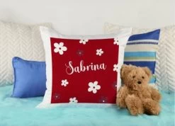 CreaDesign Dekokissen Kinder 40 X 40 Cm Blumen Rot Mit Name Personalisiert -Spielzeugladen 30545243 04