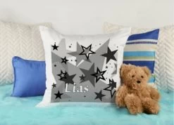 CreaDesign Dekokissen Kinder 40 X 40 Cm Sterne Schwarz Mit Name Personalisiert -Spielzeugladen 30545364 04