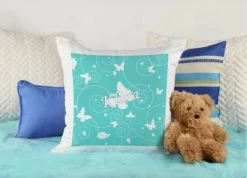 CreaDesign Dekokissen Kinder 40 X 40 Cm Schmetterling Türkis Mit Name Personalisiert -Spielzeugladen 30546072 04