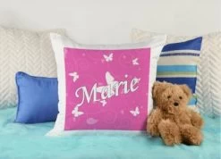CreaDesign Dekokissen Kinder 40 X 40 Cm Schmetterling Rosa Mit Name Personalisiert -Spielzeugladen 30546077 04